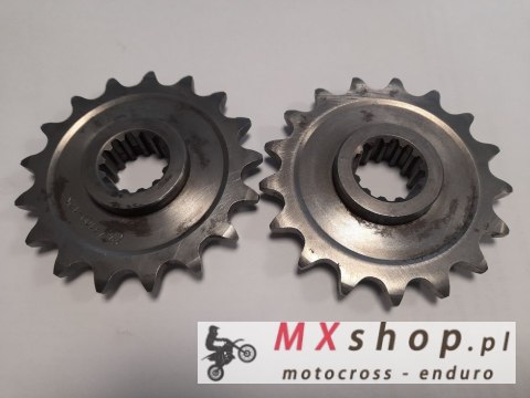 CHT ZĘBATKA PRZEDNIA 2042 17 HONDA NC 750X/S/DCT '14-'15, INTEGRA 750 DCT '14-'15 (JTF1373.17) (ŁAŃC. 520) (204217JT)(PATRZ FOTO CHT ZĘBATKA PRZEDNIA 2042 17 HONDA NC 750X/S/DCT '14-'15, INTEGRA 750 DCT '14-'15 (JTF1373.17) (ŁAŃC. 520) (204217JT)(PATRZ FOTO